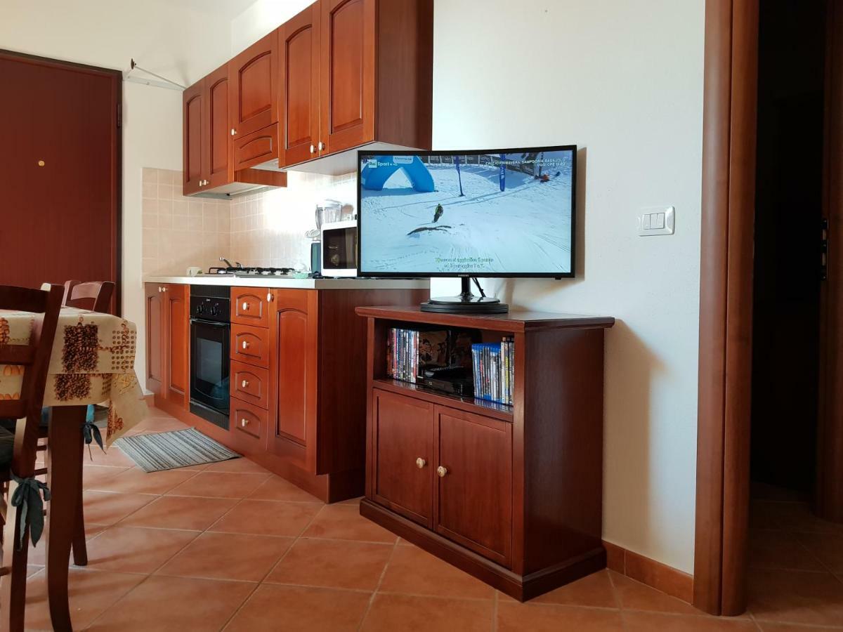 Ferienwohnung Borgo Lu Canali Da Gavino Badesi Exterior foto